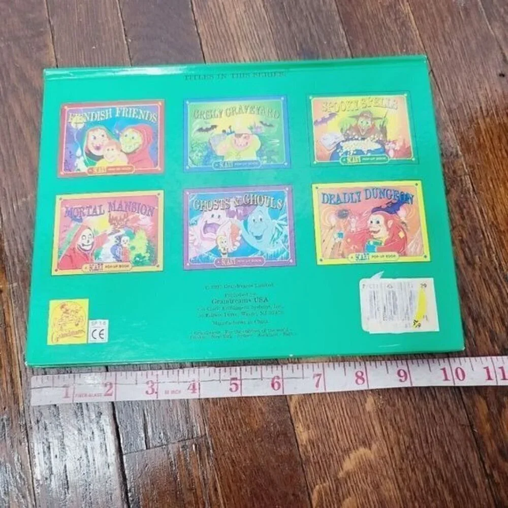 Vintage 90s 1997 Grandreams USA Scary Halloween Pop Up Book